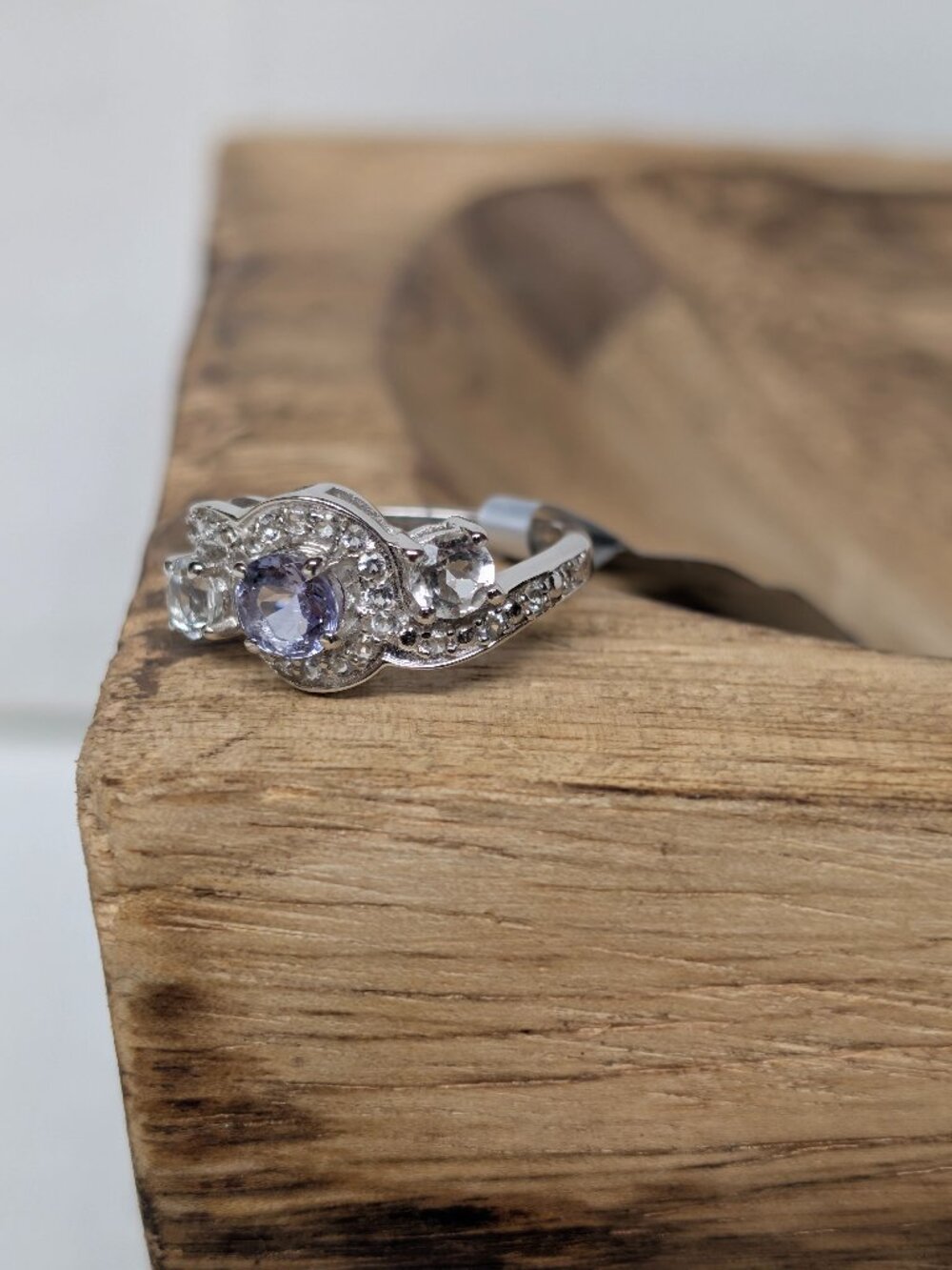 925 Sterling Silver Chameleon Tanzanite & White Topaz Size 5 Ring